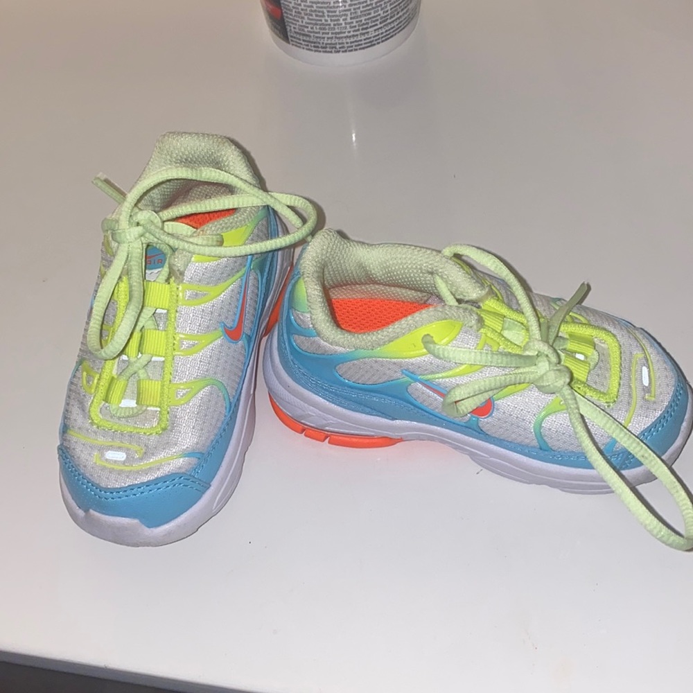 Baby shoes
